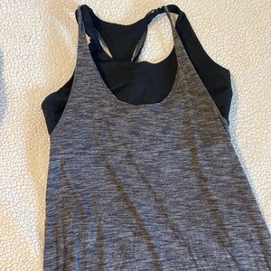 Lululemon yoga tank w/ shelf bra, size 12